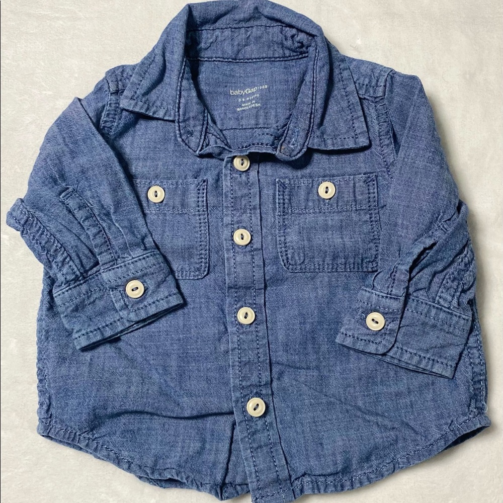 Baby gap button down boy shirt